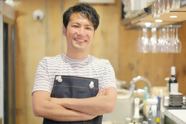 カフェの経営者